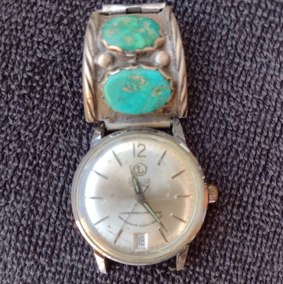 Assortment of Turquoise Jewelry - Picture 3 of 7